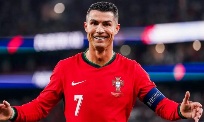 Nâng tầm vĩ đại, Ronaldo được tin tưởng làm tổng thống Bồ Đào Nha