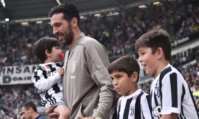 Con trai Buffon ghi bàn thắng đầu tiên cho ĐTQG, nhưng không phải ĐT Ý