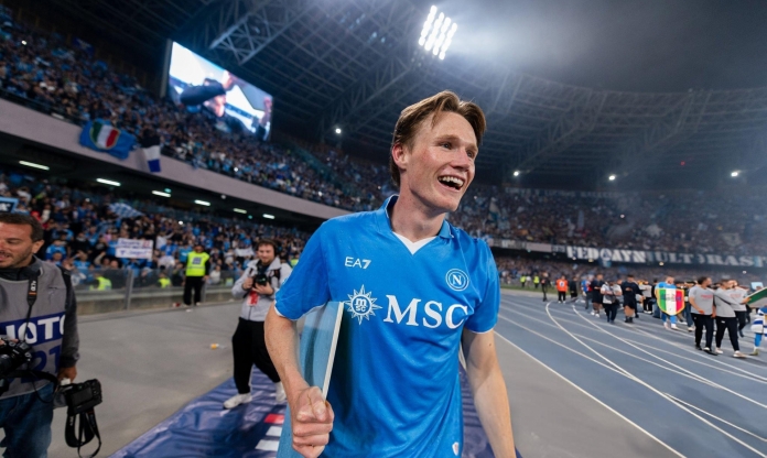 MU có tiếc không? McTominay đoạt giải cầu thủ xuất sắc nhất Serie A