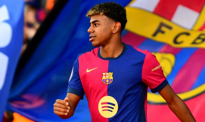 Cảm động đằng sau việc Yamal không chụp ảnh ký hợp đồng với Barca
