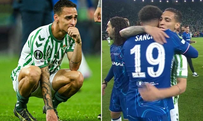 Antony bật khóc nức nở sau trận thua trước Chelsea