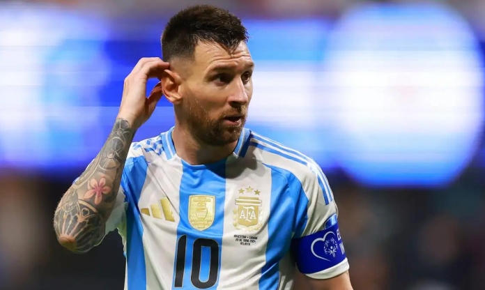 Tuổi già sức yếu, Messi nhận tin đau lòng từ Argentina