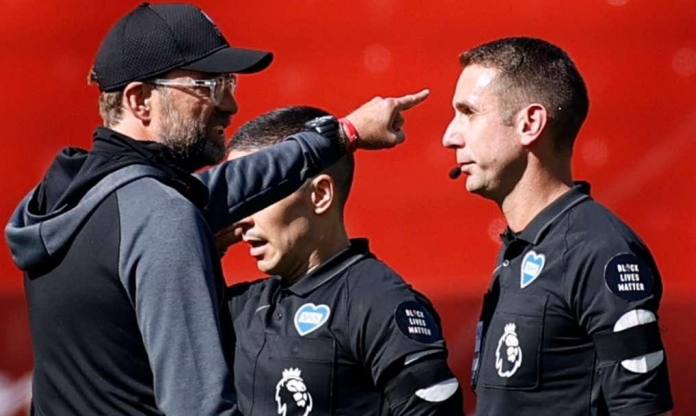 Trọng tài lăng mạ HLV Jurgen Klopp nhận kết cục đắng