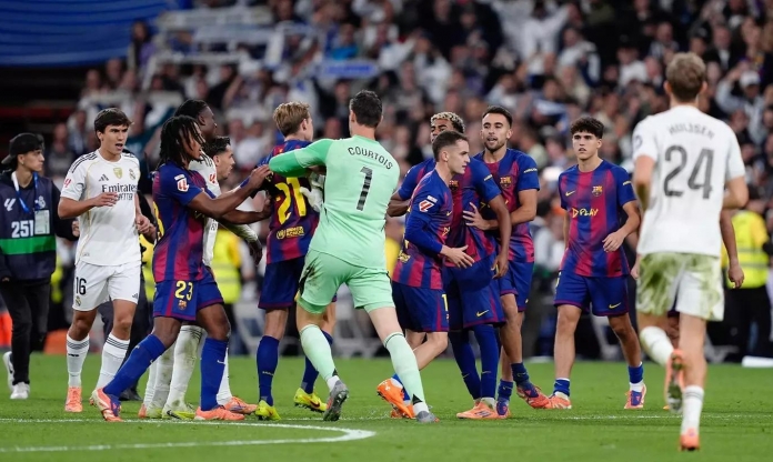 Ngôi sao Real Madrid bị trừng phạt sau trận đại chiến với Barca