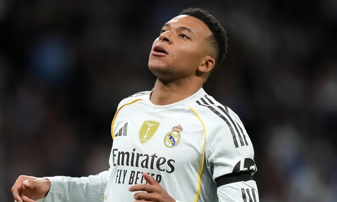 Mbappe chính thức báo tin không thể buồn hơn đến Real Madrid