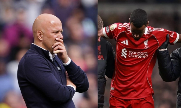 HLV Arne Slot 'nín thở' chờ đợi sau trận thắng Tottenham