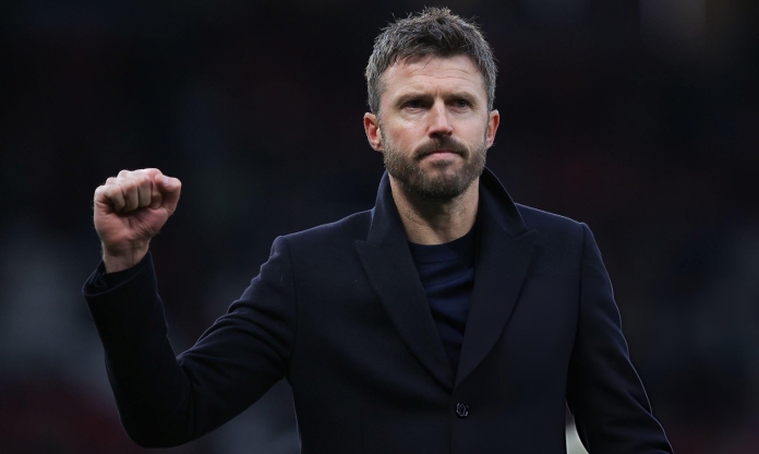 HLV Michael Carrick phản ứng sau chiến thắng nghẹt thở của MU