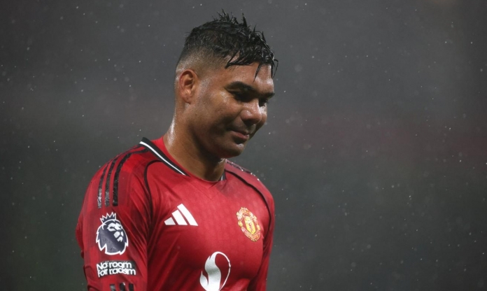Thay Casemiro, MU chọn 'quái thú không phổi' tại Ngoại hạng Anh