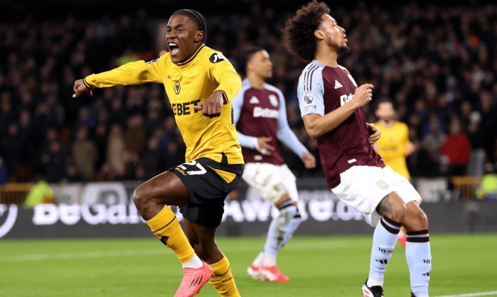 Thua sốc Wolves, Aston Villa sắp bị MU chiếm lấy top 3