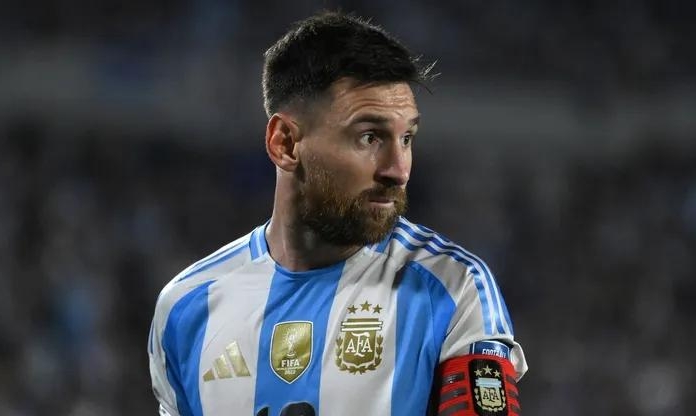CHÍNH THỨC: Messi cùng 2 tân binh lên tuyển Argentina