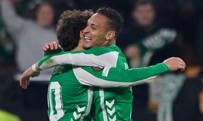 CHÍNH THỨC: Xác định 4 cặp tứ kết Europa League 2025/26