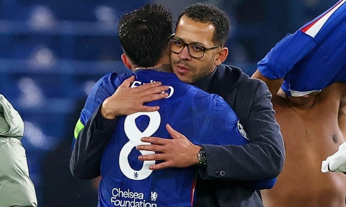 Chelsea duyệt chi 75 triệu Euro cho người thay thế Enzo Fernandez