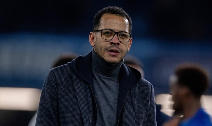 Chia tay HLV Rosenior, Chelsea sẽ mất khoản tiền 'khổng lồ'