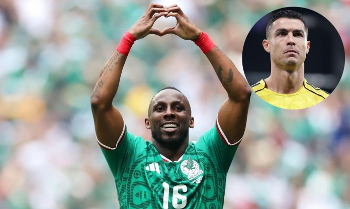 Ngôi sao Mexico ghi bàn đầu tiên tại World Cup từng vượt Ronaldo