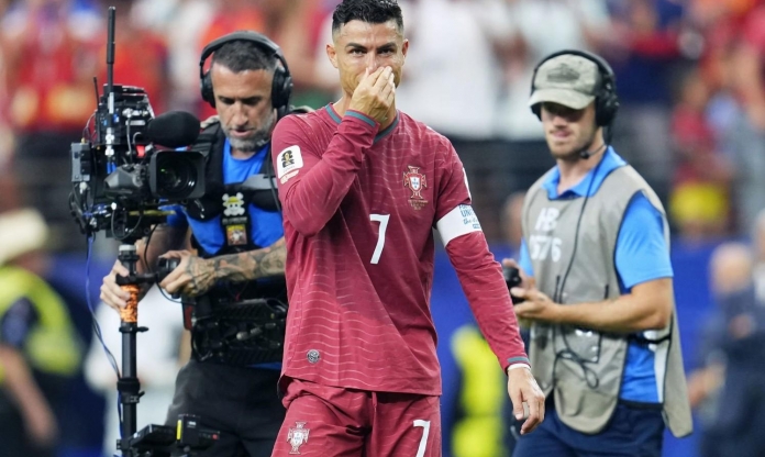 Vừa thua World Cup, Ronaldo lại nhận luôn tin sốc tại Al Nassr