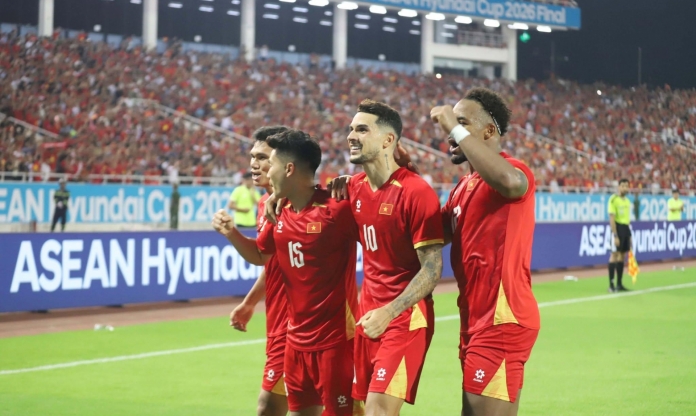 Trực tiếp Việt Nam 1-1 Thái Lan: Căng thẳng rực lửa