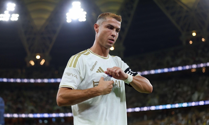 Ronaldo bất lực, Al Nassr gục ngã mất ngôi đầu Saudi Pro League