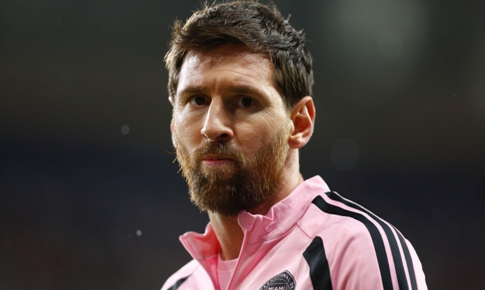Giải nghệ cận kề, Messi bất ngờ nhận tin 'đau lòng' từ Barca