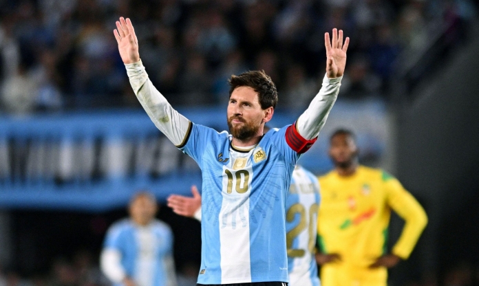 Messi đích thân gọi 1 huyền thoại Argentina thi đấu trở lại