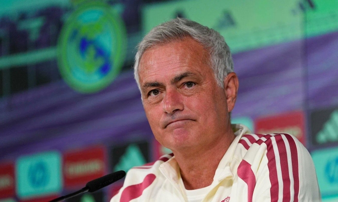 Mourinho tuyên bố cực gắt sau màn ngược dòng điên rồ của Real Madrid