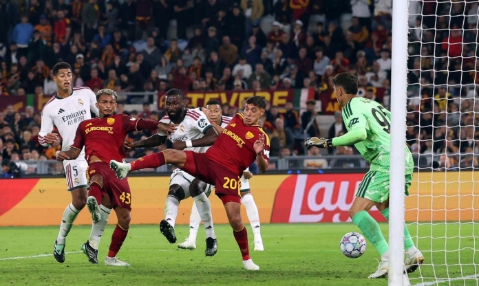 Real Madrid ngược dòng không tưởng trước AS Roma tại Champions League