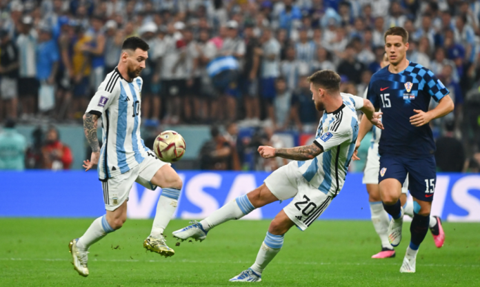 Mac Allister tiết lộ thái độ thi đấu của tuyển Argentina khi không có Messi