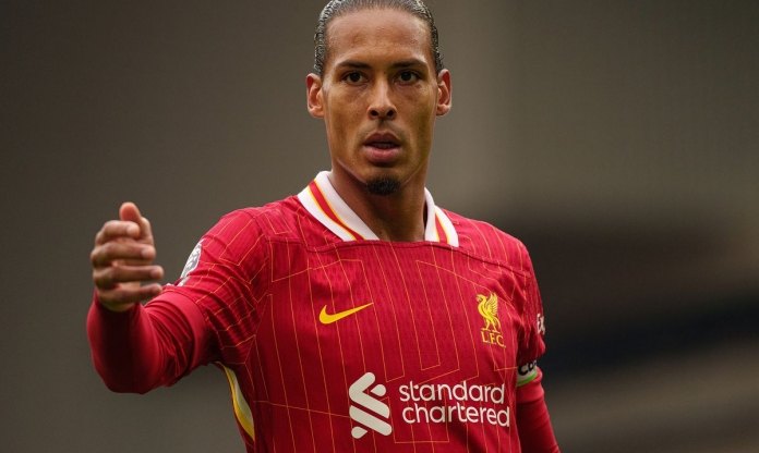 Van Dijk đưa ra yêu cầu khó cho các đồng đội