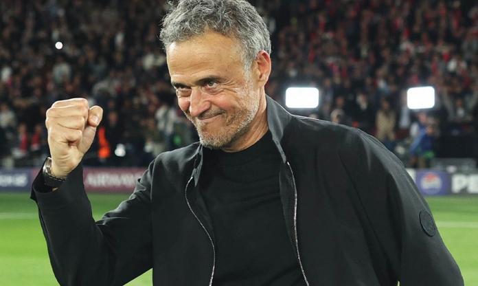 Enrique khẳng định PSG 'đá bay' vì có nhiều hơn 11 ngôi sao