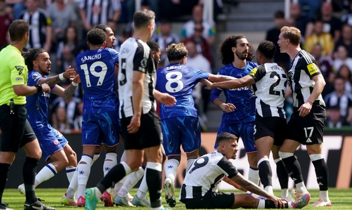 Kịch bản nào cho vòng đấu cuối cùng của Premier League 2024/25?
