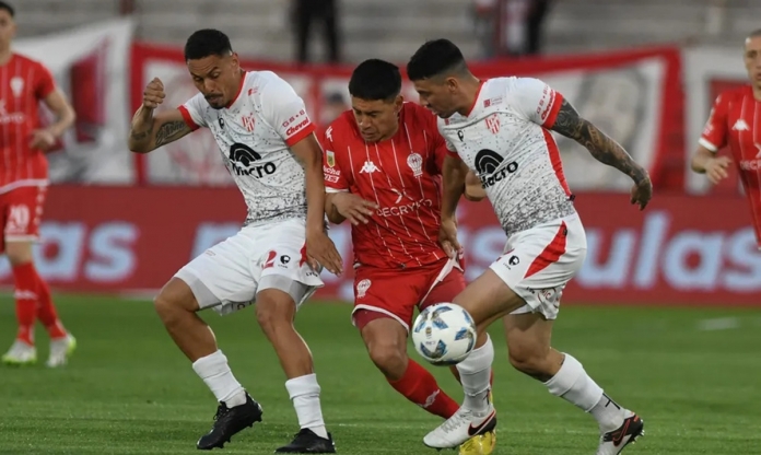 Nhận định Instituto vs Huracan: Khách đợi hàng công bùng nổ