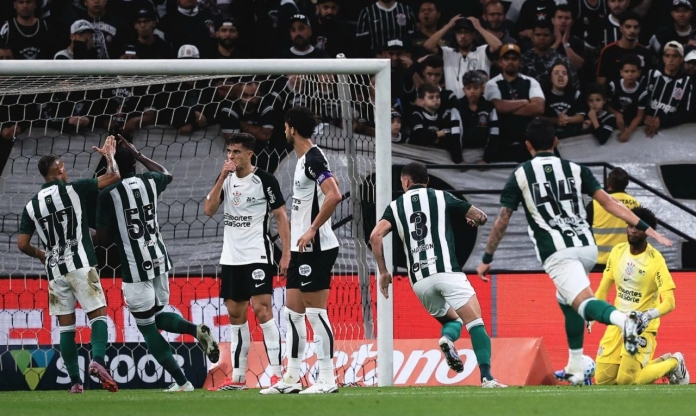 Nhận định Coritiba vs Corinthians: Ranh giới chỉ một điểm