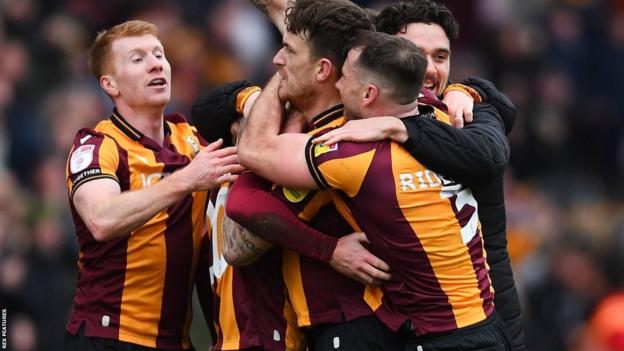 Nhận định, dự đoán Bradford City vs Carlisle United, 2h45 ngày 22/3/2023