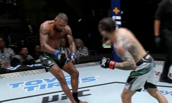 UFC Fight Night: Cú thuận tay hiểm ác, “Kẻ hủy diệt” Ferreira khiến Michael Johnson bất tỉnh