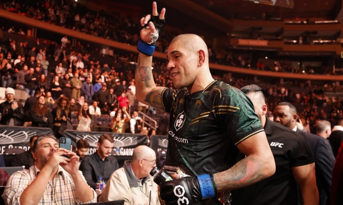 Chính thức: Alex Pereira trở lại trong sự kiện chính của UFC 300