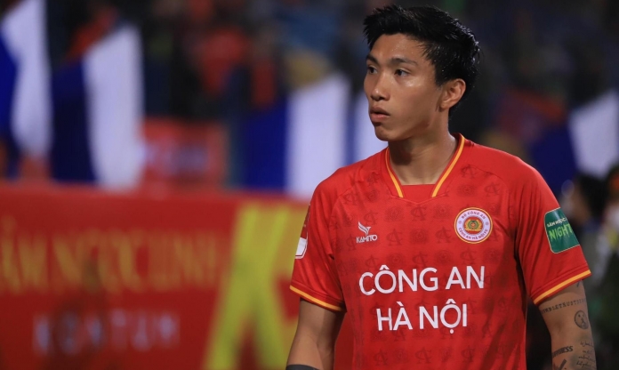 Đoàn Văn Hậu lỡ derby Thủ đô, đội bóng của Công Phương nhận tổn thất lớn