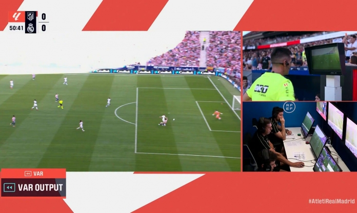 Atletico Madrid hạ Real Madrid, thẻ đỏ định đoạt derby nghẹt thở