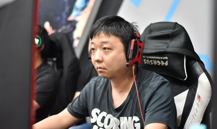 AoE: Shenlong gây phẫn nộ vì spam bug nhà chính trong trận đấu với CSDN