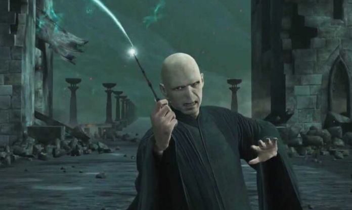 VIDEO: Game thủ mang chúa tể Chúa tể Voldemort vào Hogwarts Legacy