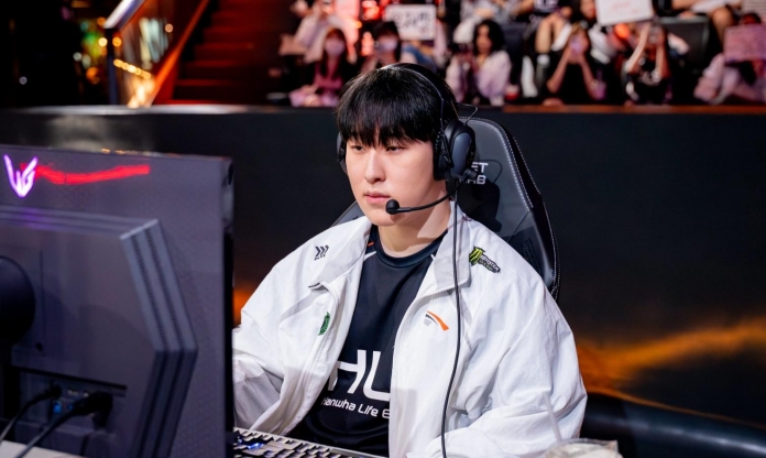 HLE Zeka: 'Tôi sẽ đánh bại cả GEN lẫn T1'