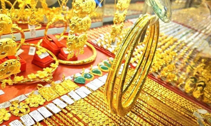 Giá vàng hôm nay 10/6: Chốt lời gây áp lực