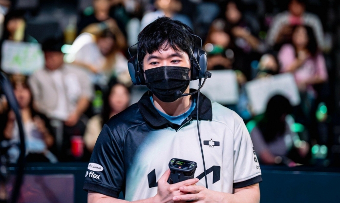 HLV cvMax thừa nhận DK khó thắng T1