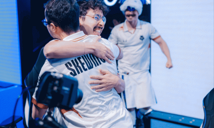 Link xem trực tiếp CKTG LOL hôm nay 30/10: G2 vs TES