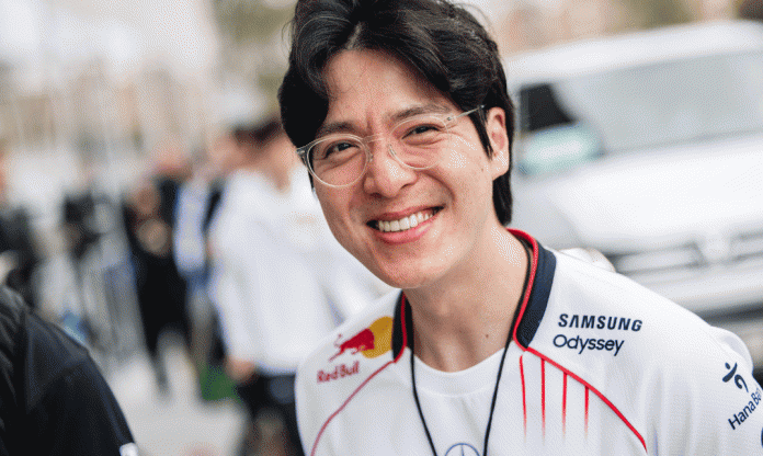 HLV kkOma: 'T1 và KT là đối thủ truyền kiếp'