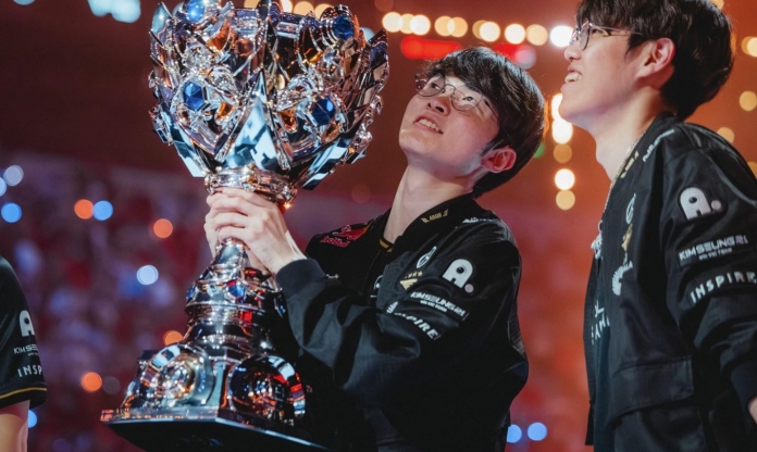 Caster LPL hết lời ca ngợi Faker