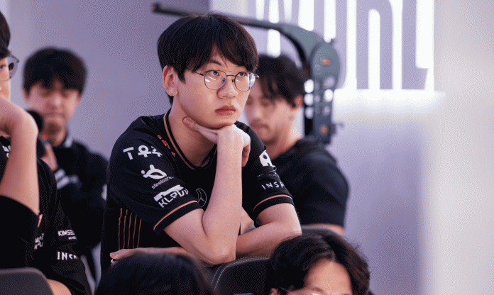 Tuyển thủ đầu tiên của T1 chốt skin CKTG 2025