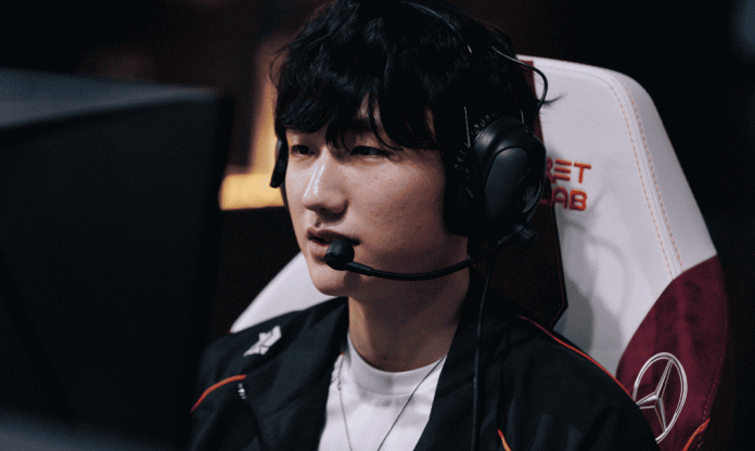 Một tuyển thủ Việt Nam bất ngờ bị Peanut cạch mặt