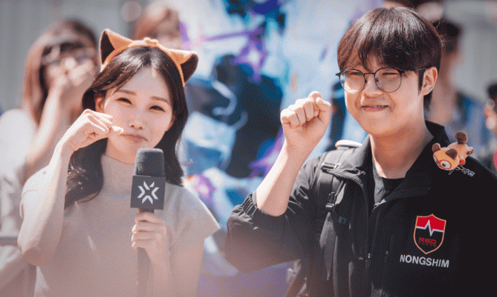 Dambi tỏa sáng, NS ngược dòng thành công trước G2