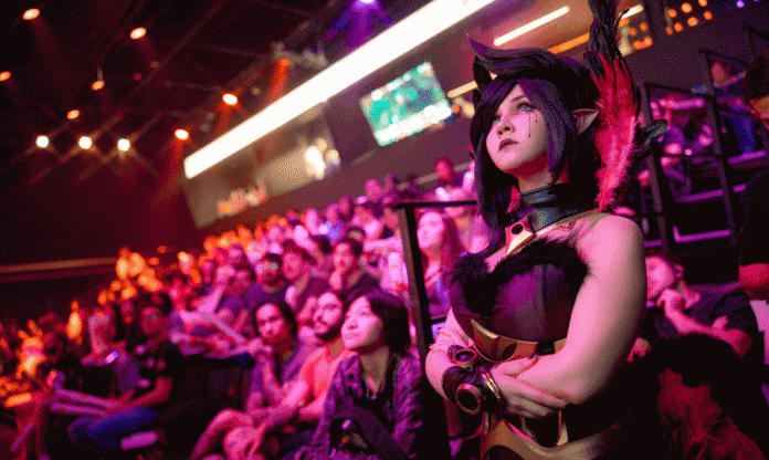 Lượng người xem First Stand 2026 tăng vọt