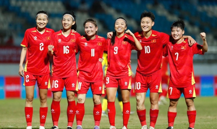 KHÓ TIN: Cầu thủ Malaysia yêu cầu Việt Nam đừng ghi bàn nữa