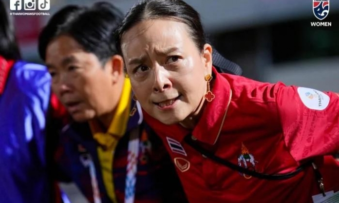 CĐV Thái Lan nhắc đến Madam Pang sau thất bại SEA Games